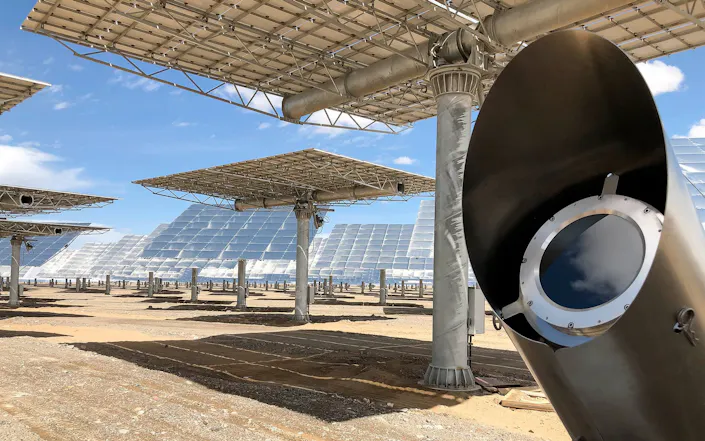Solar Power Tower Check - Mirror arrays and protective housing