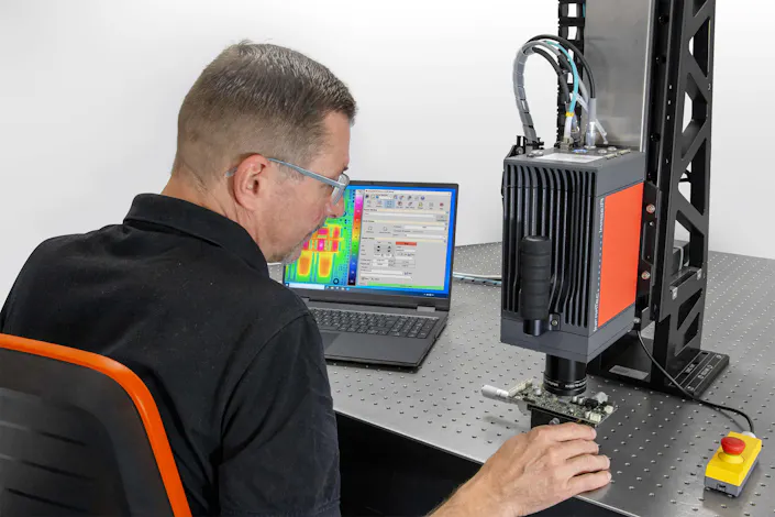 Motorised microscope mount from InfraTec in use