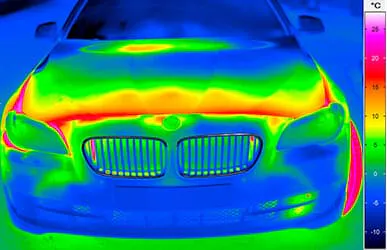 termografia per applicazioni nel settore automobilistico