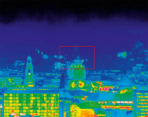 Super Zoom Thermal Image of the Frauenkirche in Dresden