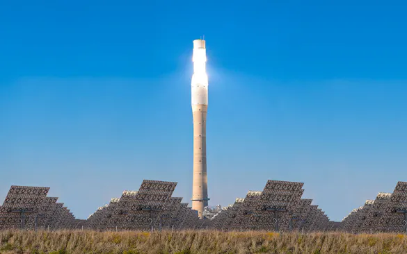 Solar Power Tower Check - Picture credits: © iStock.com / paulrommer